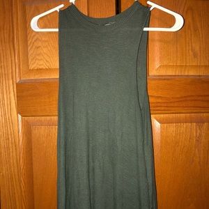 Pink Republic forest green tank top